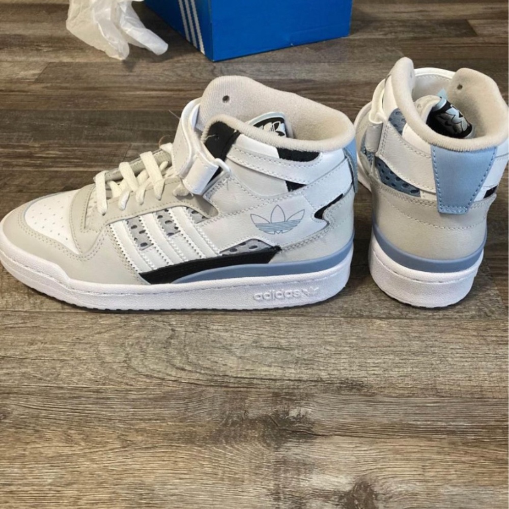 - Adidas Child Forum Mid Sneaker -